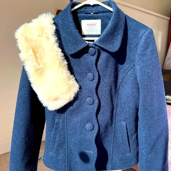 Beautiful Jackets - Picture 5 of 7